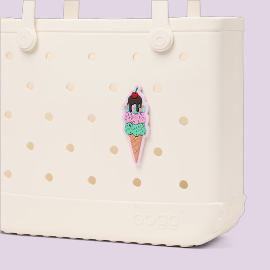Bogg Bit Ice Cream Adventure Ready Beach Tote Stylish Quick Dry Easy Maintenance Surface for Beach Holidays