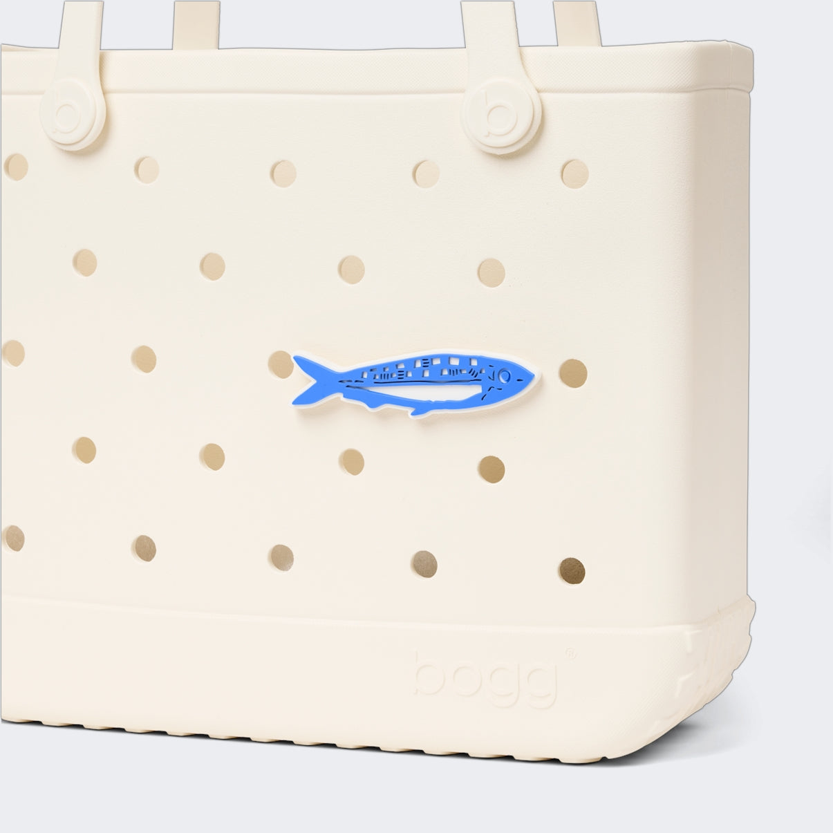 Bogg Bit Sardine Outdoor Adventure Pool Tote Sandproof Easy Clean with Spacious Interior for Camping Trips Travel Organizer Vacation Essentials for Women