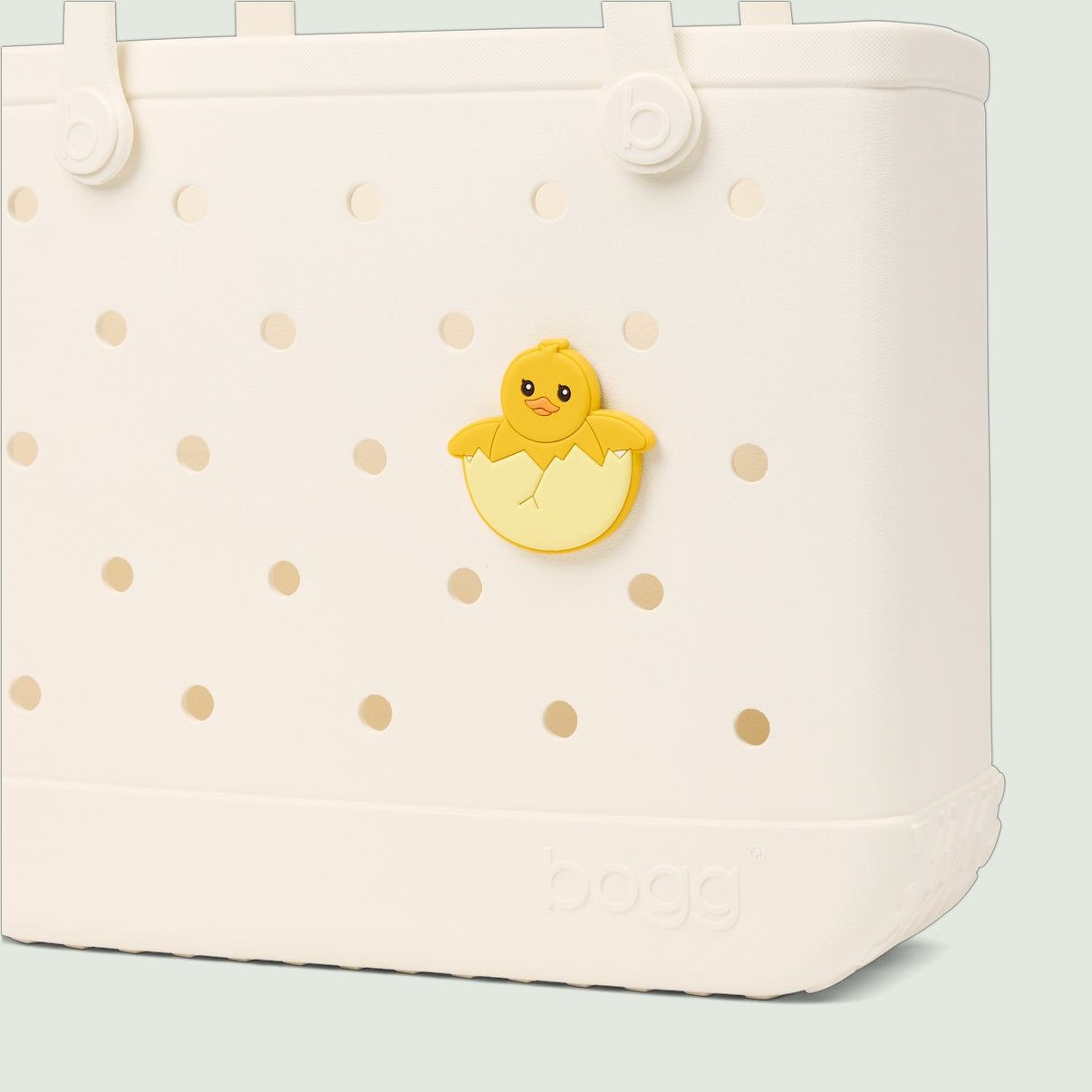 Bogg Bit Chickadee Holiday Cruise Tote Modern Travel Friendly Non Slip Bottom Design for Women